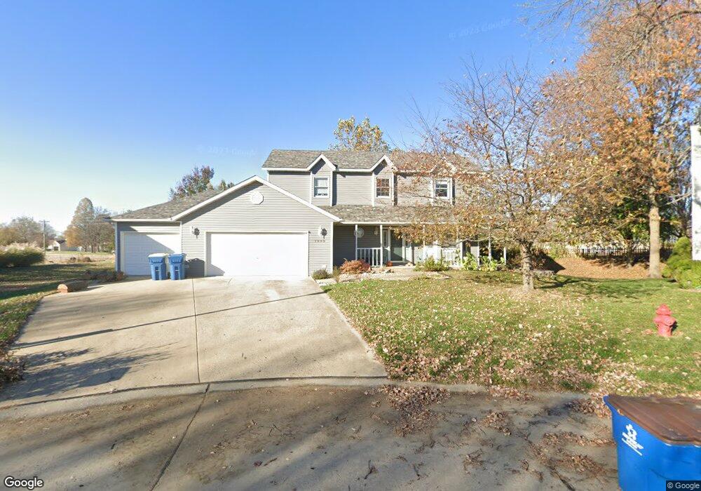 1008 Oakridge Dr, Maryville, IL 62062 - photo 1