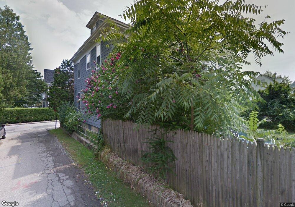 27 Cranston Ave unit 4, Newport, RI 02840 - photo 1