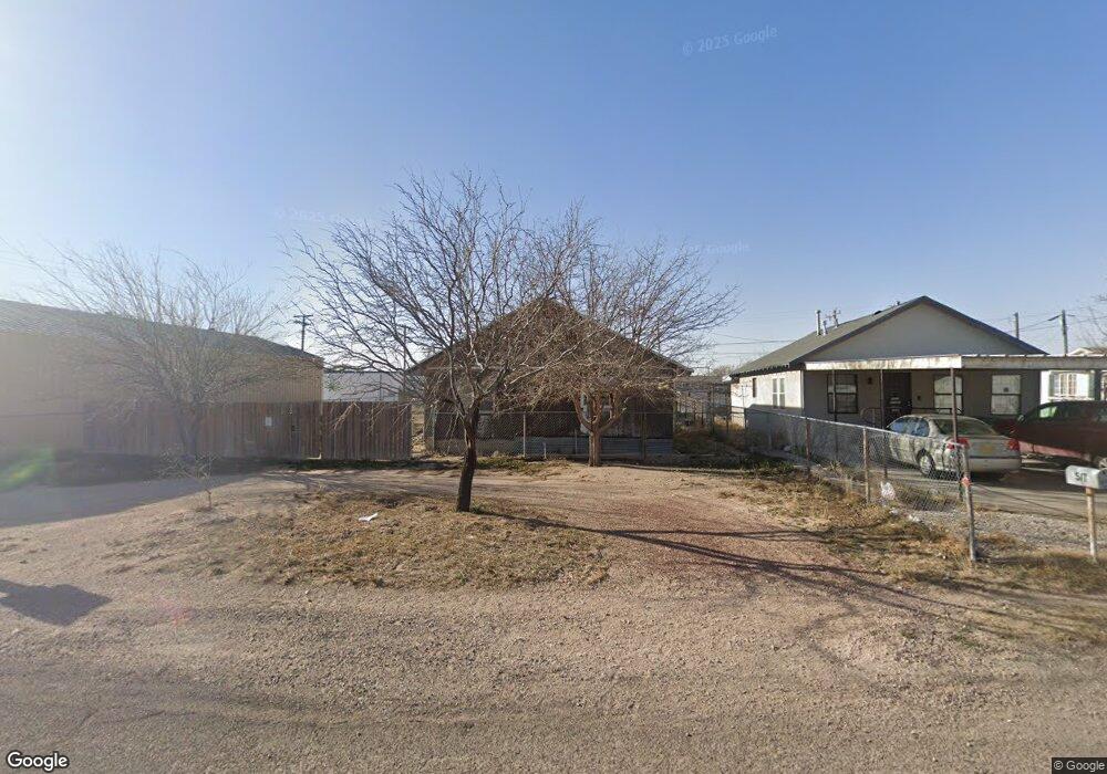 509 W Gypsy St, Hobbs, NM 88240 - photo 1