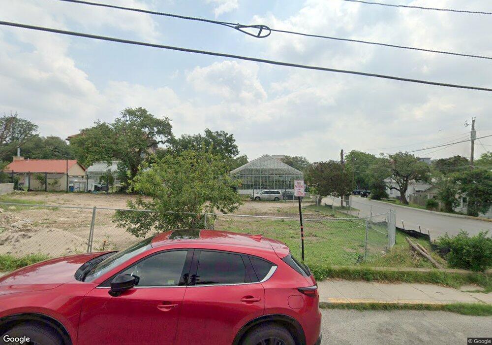 520 Academy St, San Marcos, TX 78666 - photo 1