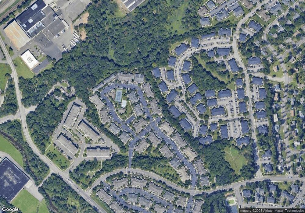 84 Forest Dr unit 84, Piscataway, NJ 08854 - photo 1