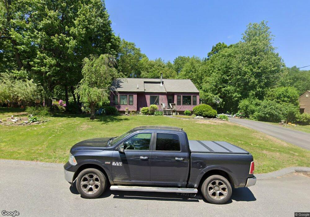 33 Redfield Cir, Derry, NH 03038 - photo 1