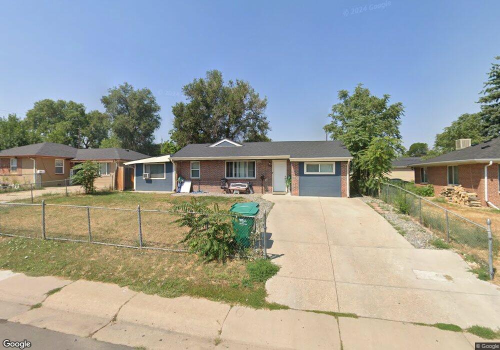 1313 Del Mar Pkwy, Aurora, CO 80010 - photo 1