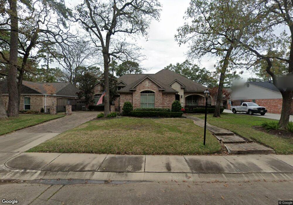 10306 Candlewood Dr, Houston, TX 77042 - photo 1