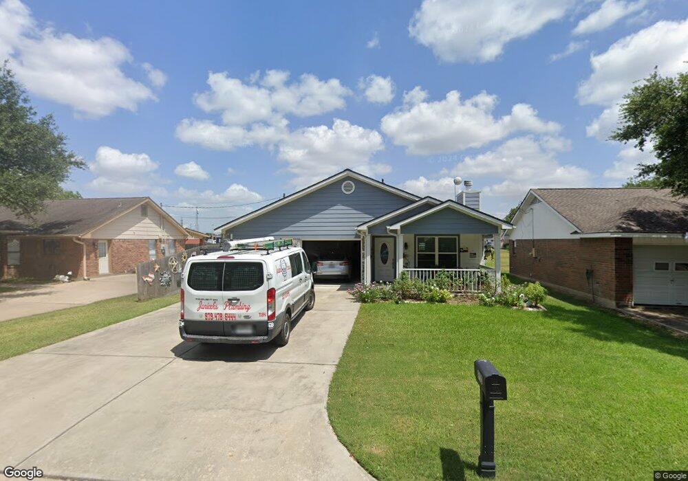 910 John Albert Dr, East Bernard, TX 77435 - photo 1