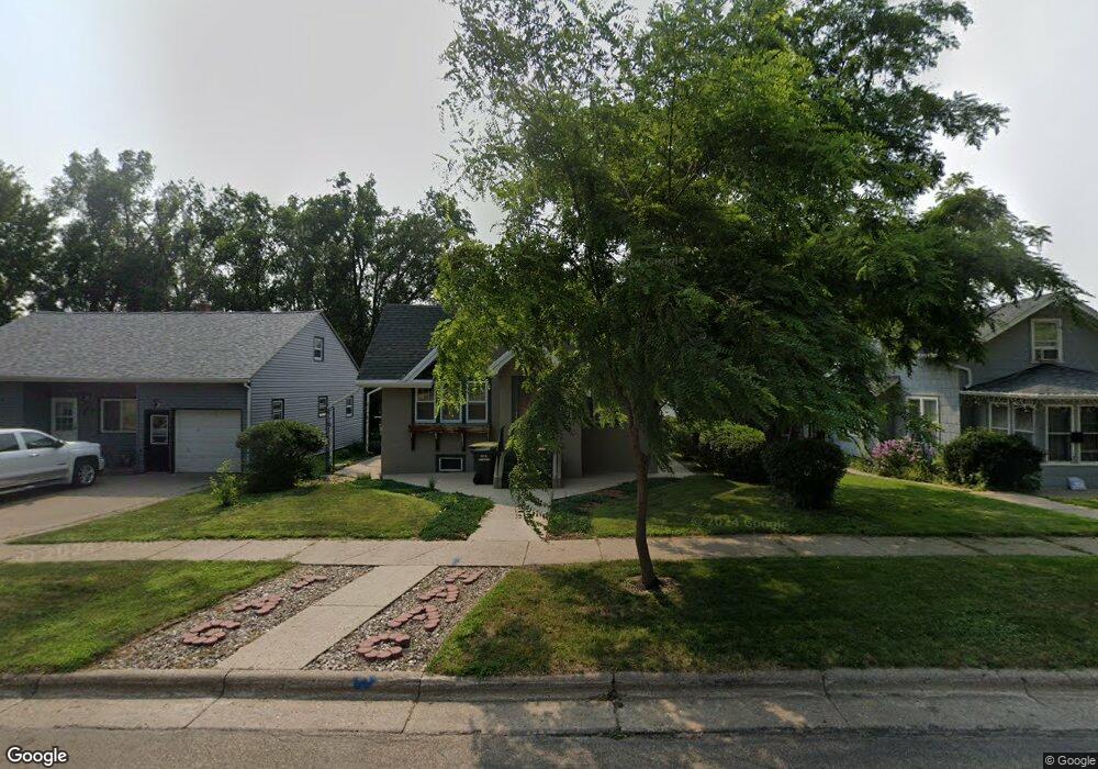 711 3rd Ave NE, Jamestown, ND 58401 - photo 1