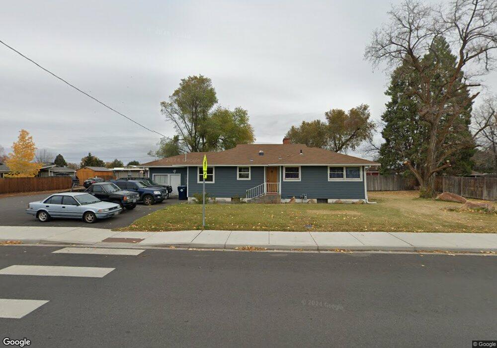 1208 SW 15th St, Redmond, OR 97756 - photo 1