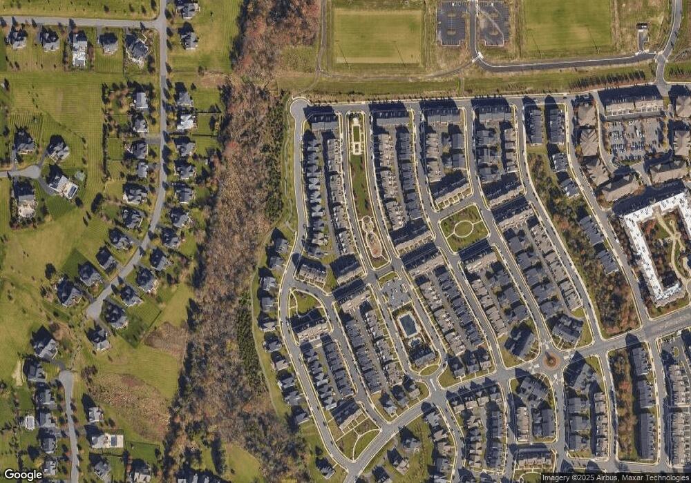 22521 Naugatuck Square, Ashburn, VA 20148 - photo 1