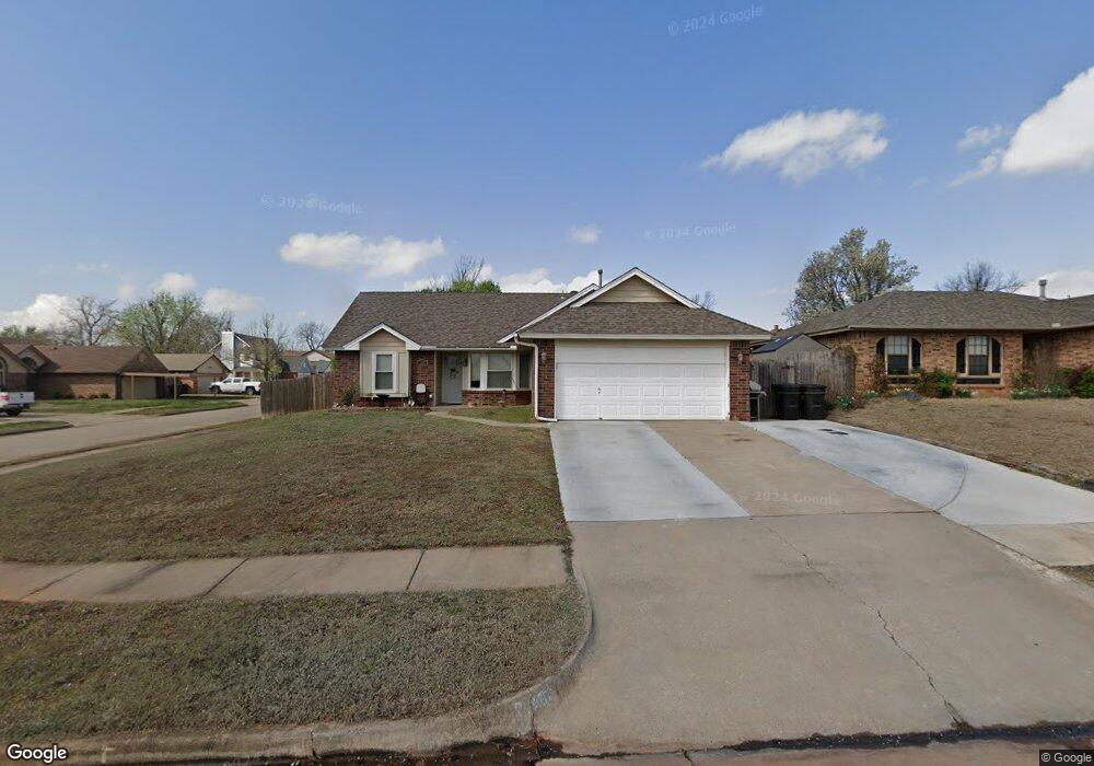 1101 Zachary Dr, Moore, OK 73160 - photo 1