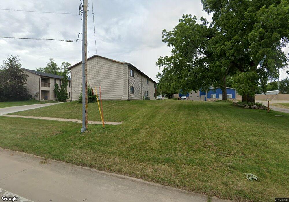 2124 Rockford Rd SW unit 1, Cedar Rapids, IA 52404 - photo 1