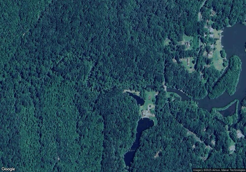 2473 S Lakeshore Dr, Louisa, VA 23093 - photo 1