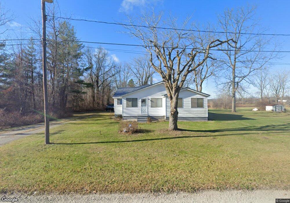 1385 40th St, Port Huron, MI 48060 - photo 1