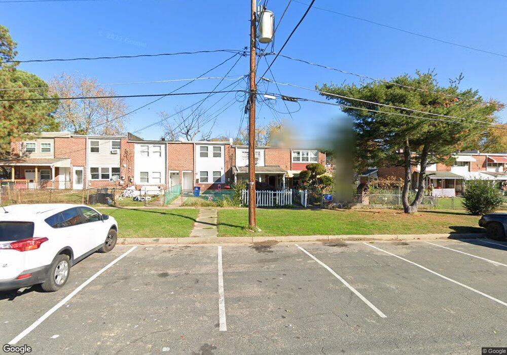 930 Imperial Ct, Halethorpe, MD 21227 - photo 1