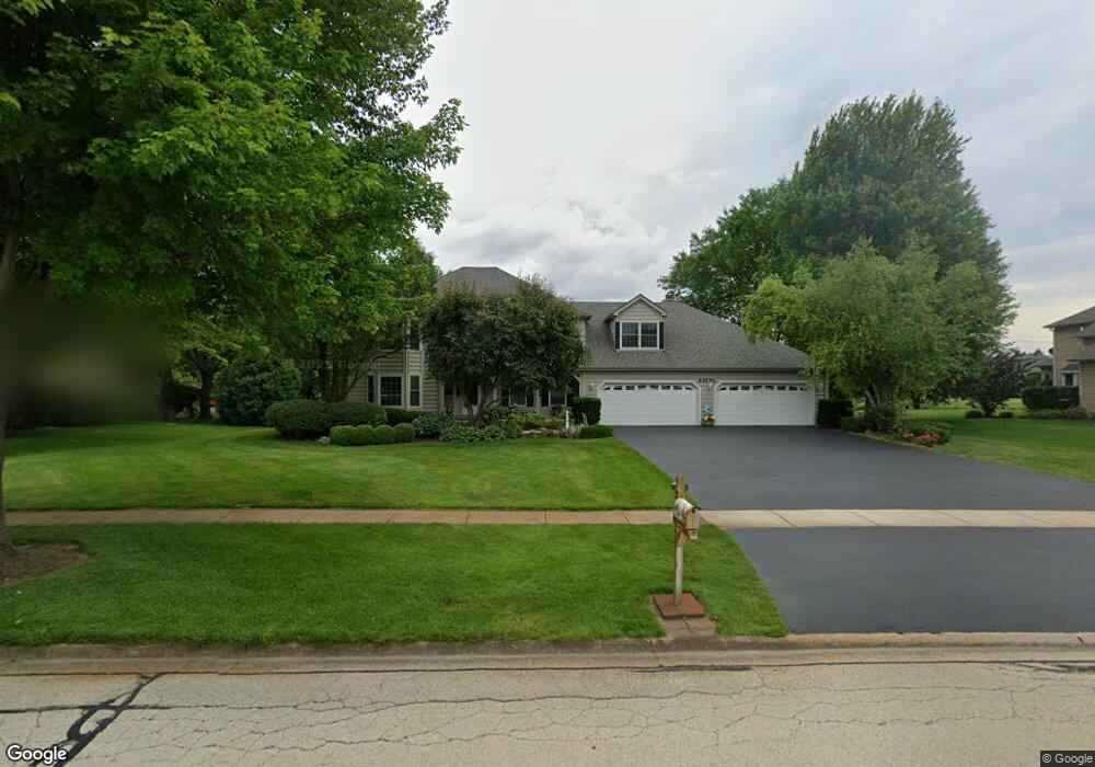 23751 W Deer Chase Ln, Naperville, IL 60564 - photo 1