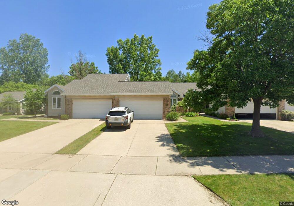2218 Shetland Dr NE, Grand Rapids, MI 49505 - photo 1