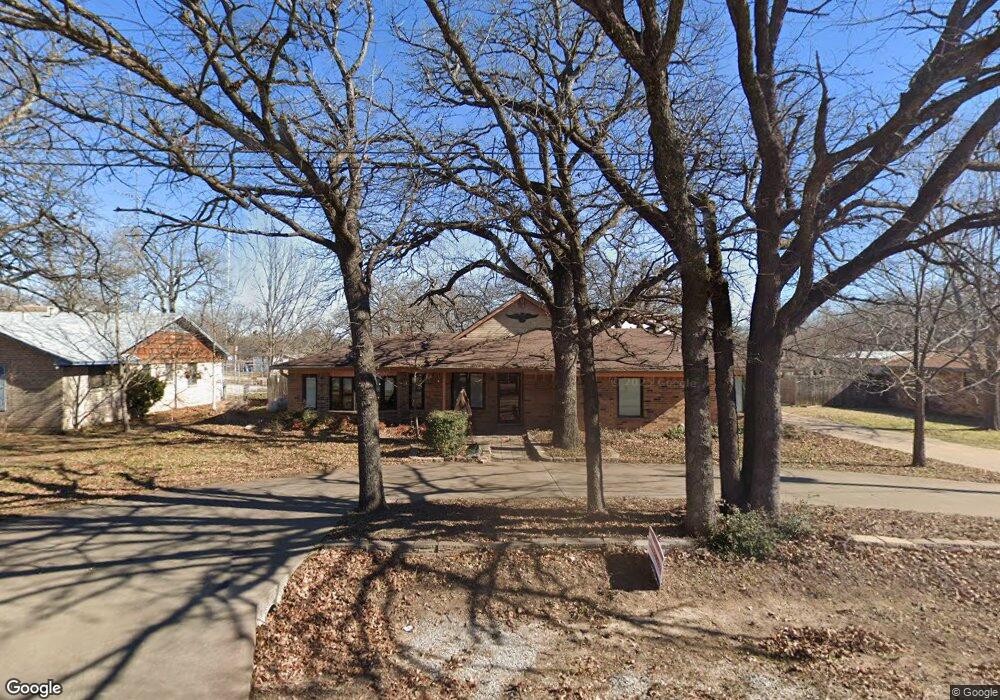 2611 Royal Ln, Granbury, TX 76049 - photo 1