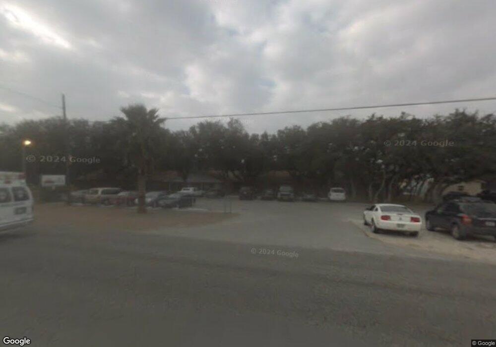 4910 N Saint Marys St, Beeville, TX 78102 - photo 1