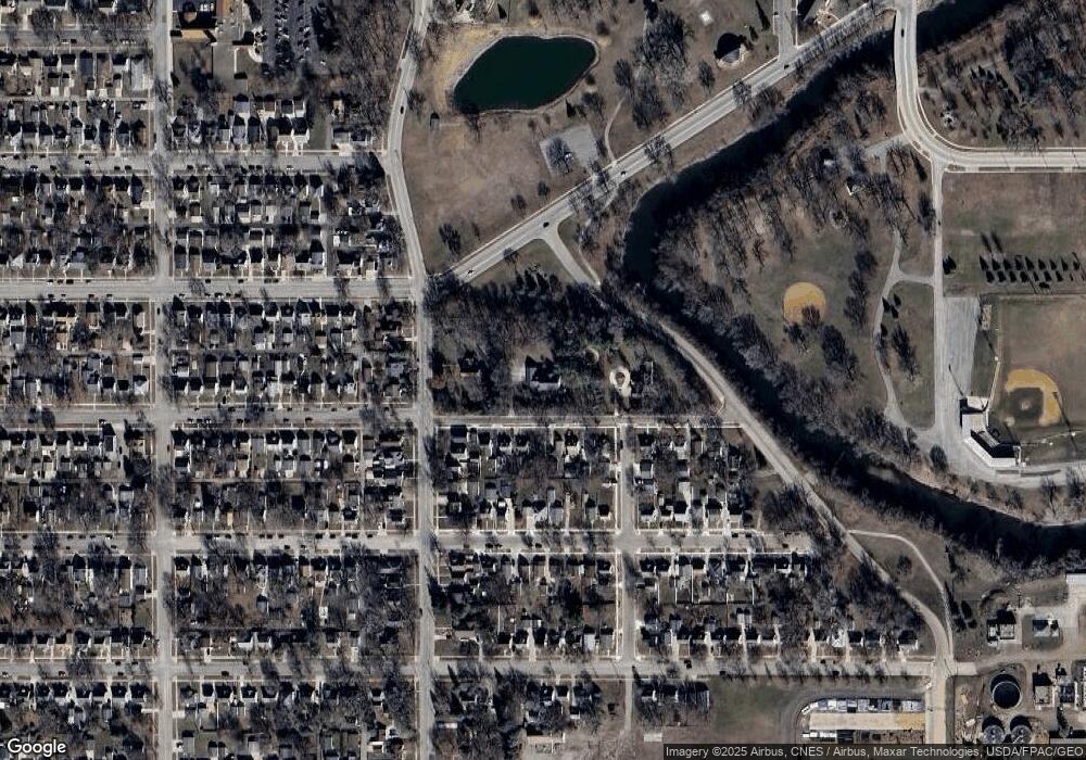 1004 2nd Dr SW, Austin, MN 55912 - photo 1