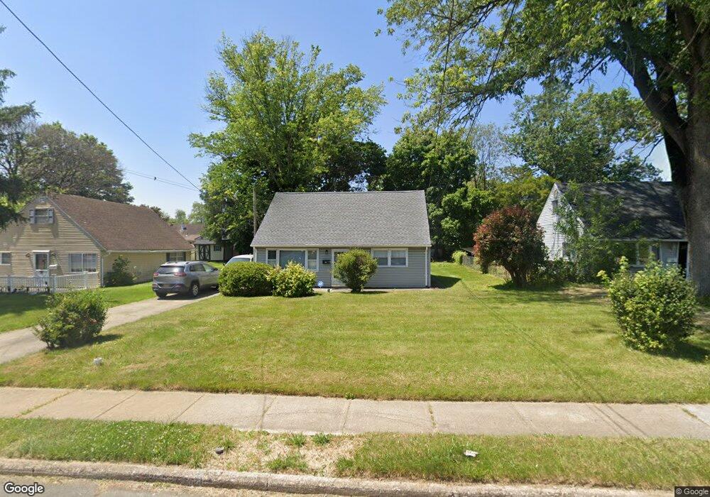 101 Glen Mawr Dr, Ewing, NJ 08618 - photo 1