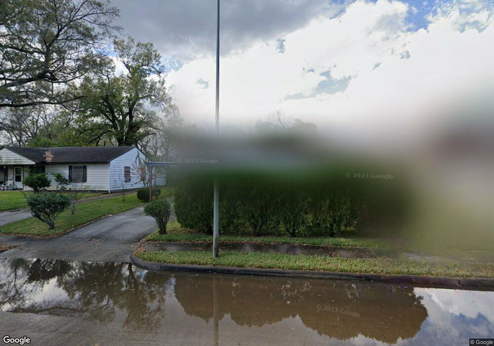 6120 Beekman Rd, Houston, TX 77021 - photo 1