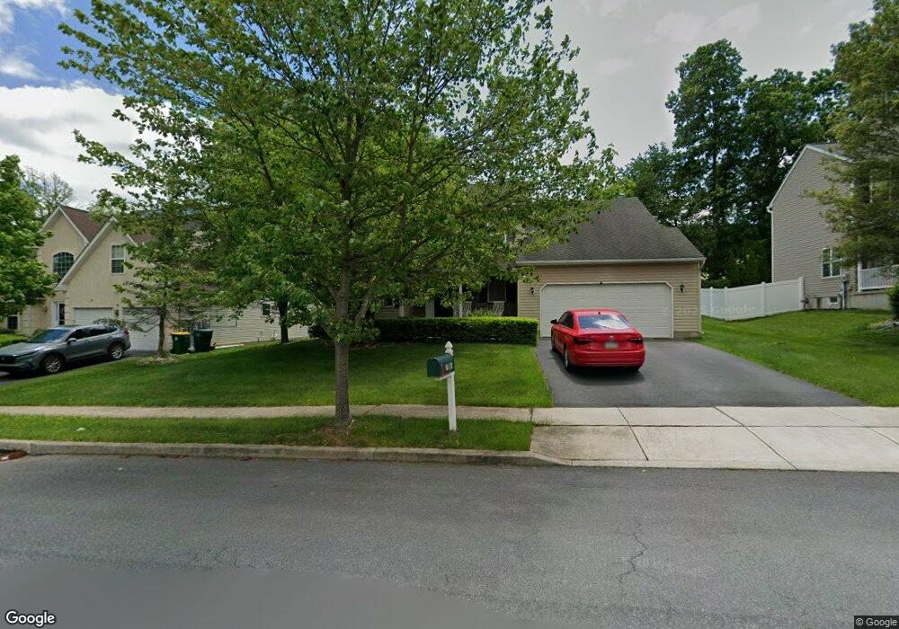 7008 Hearth Ln, Macungie, PA 18062 - photo 1