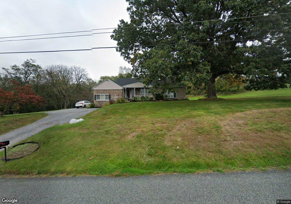 401 Douglass Dr, Douglassville, PA 19518 - photo 1