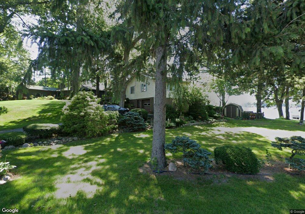 360 Oak Dr, La Porte, IN 46350 - photo 1