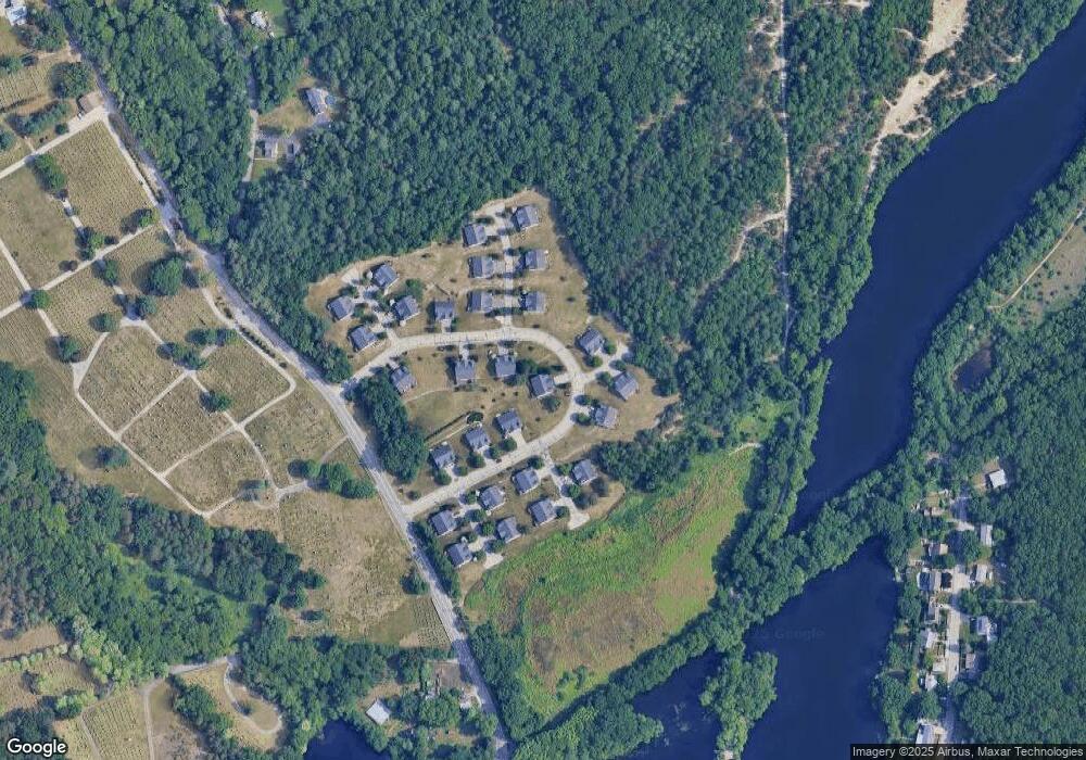 13 Fox Run Rd, Blackstone, MA 01504 - photo 1