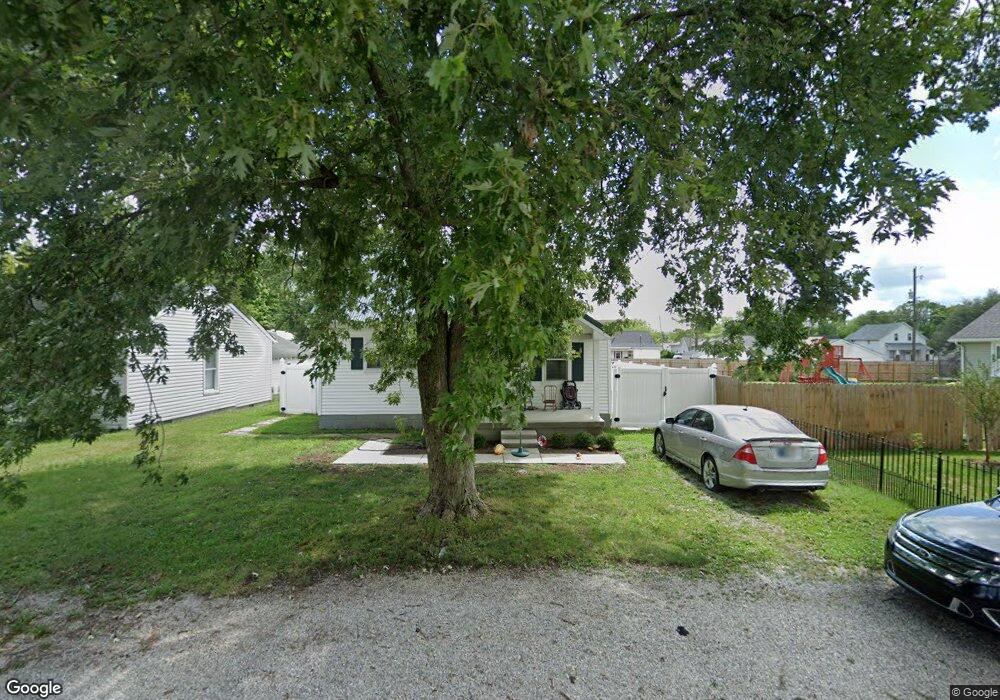 2211 Mcclure St, Columbus, IN 47201 - photo 1