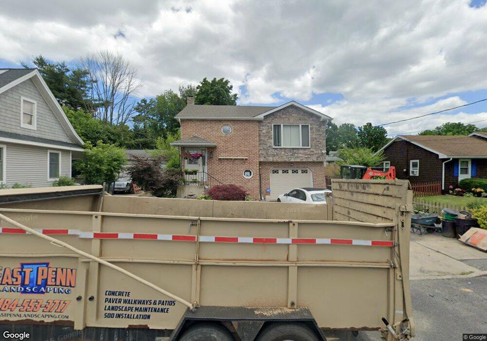 2521 26th St SW, Allentown, PA 18103 - photo 1