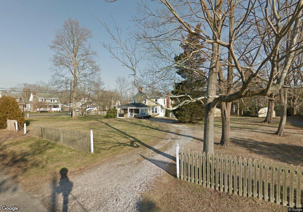 362 Middle Rd, Bayport, NY 11705 - photo 1