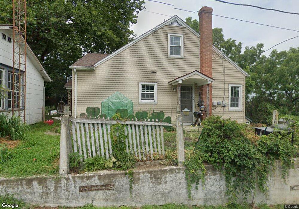 3232 S Front St unit 3236, Whitehall, PA 18052 - photo 1