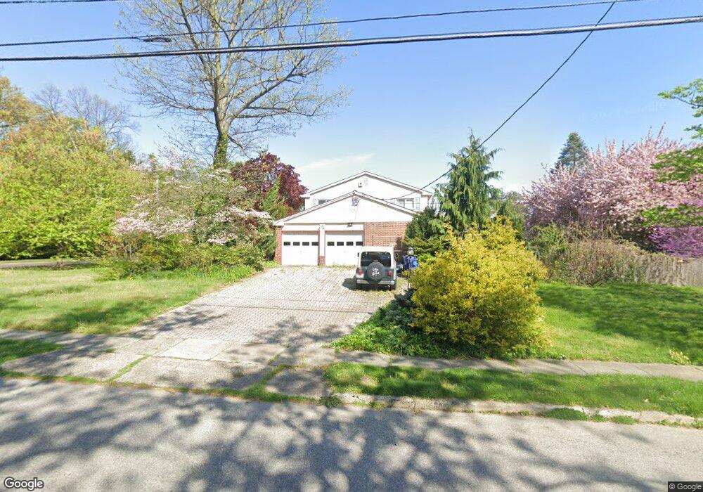 201 E Maple Ave, Moorestown, NJ 08057 - photo 1