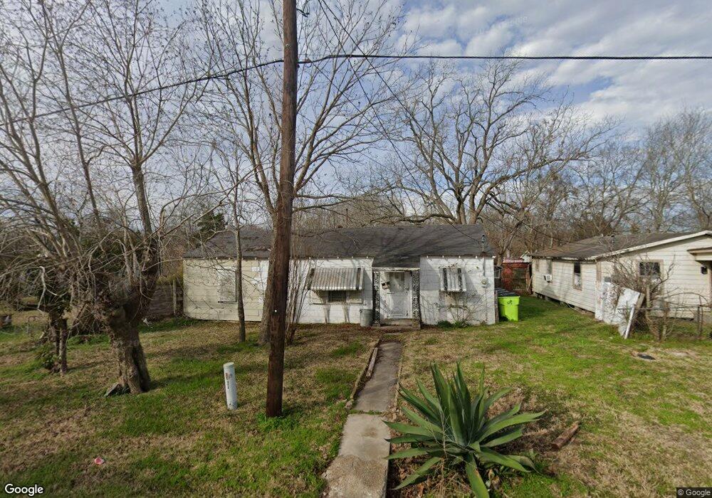 208 7th St, Rosenberg, TX 77471 - photo 1