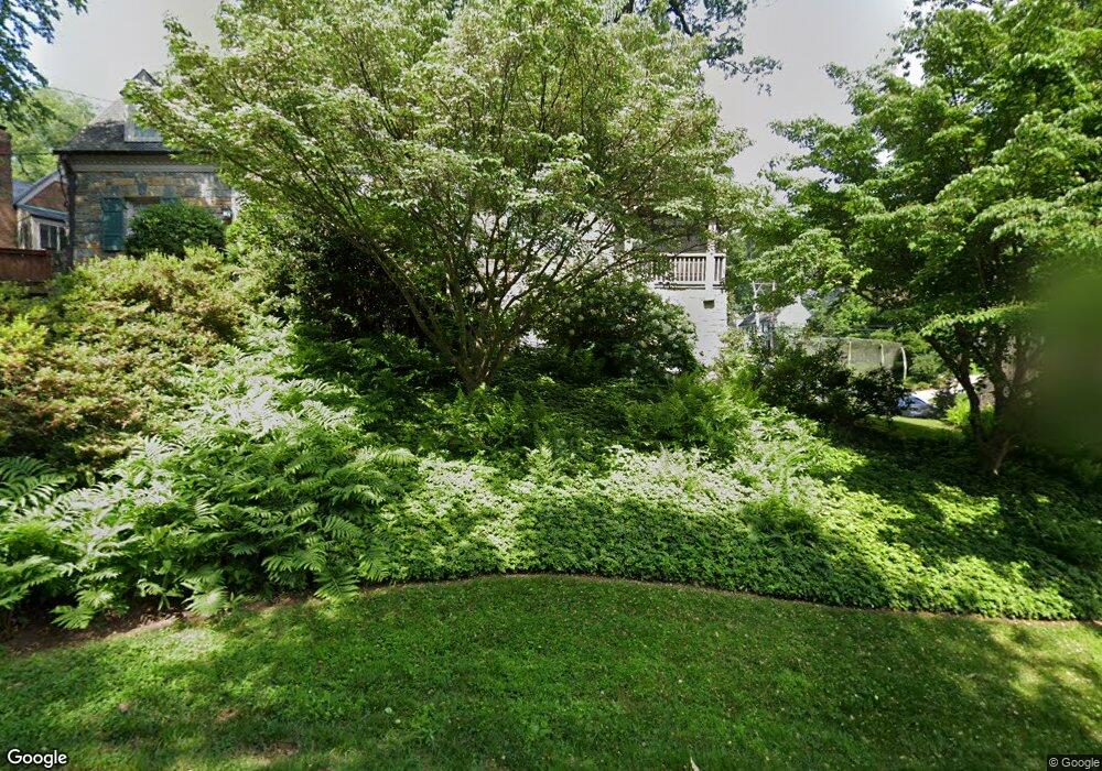 3201 Pickwick Ln, Chevy Chase, MD 20815 - photo 1