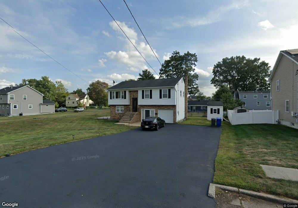 61 Roberts Ave E, Piscataway, NJ 08854 - photo 1