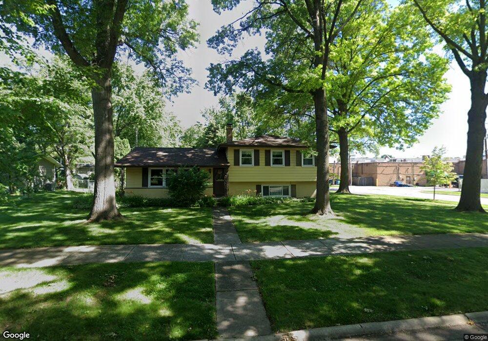 205 Triton Ln, Naperville, IL 60540 - photo 1