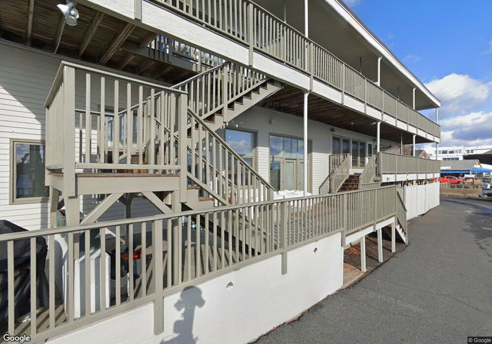 8 Ferry Ln unit 4, Marblehead, MA 01945 - photo 1