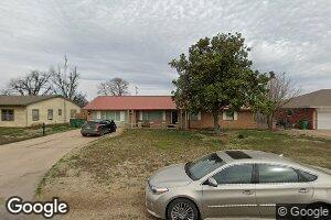 909 12th St, Snyder, OK 73566