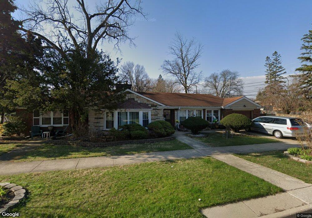 902 Suffolk Ave, Westchester, IL 60154 - photo 1