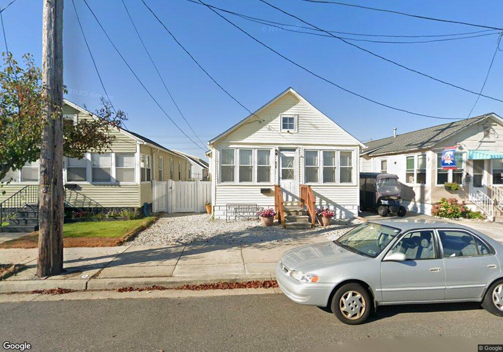 424 W Wildwood Ave, Wildwood, NJ 08260 - photo 1