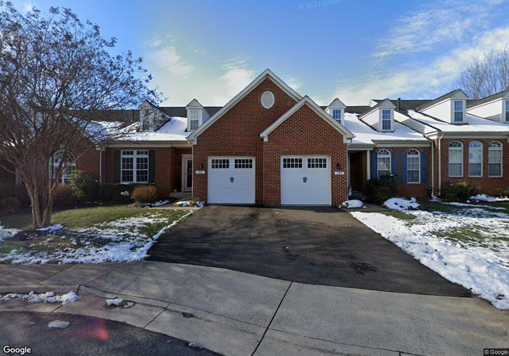 325 Amber Cir, Warrenton, VA 20186 - photo 1