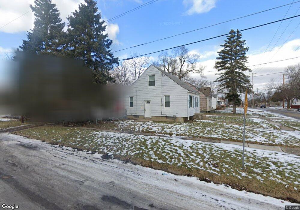 990 Salisbury Ave, Flint, MI 48532 - photo 1
