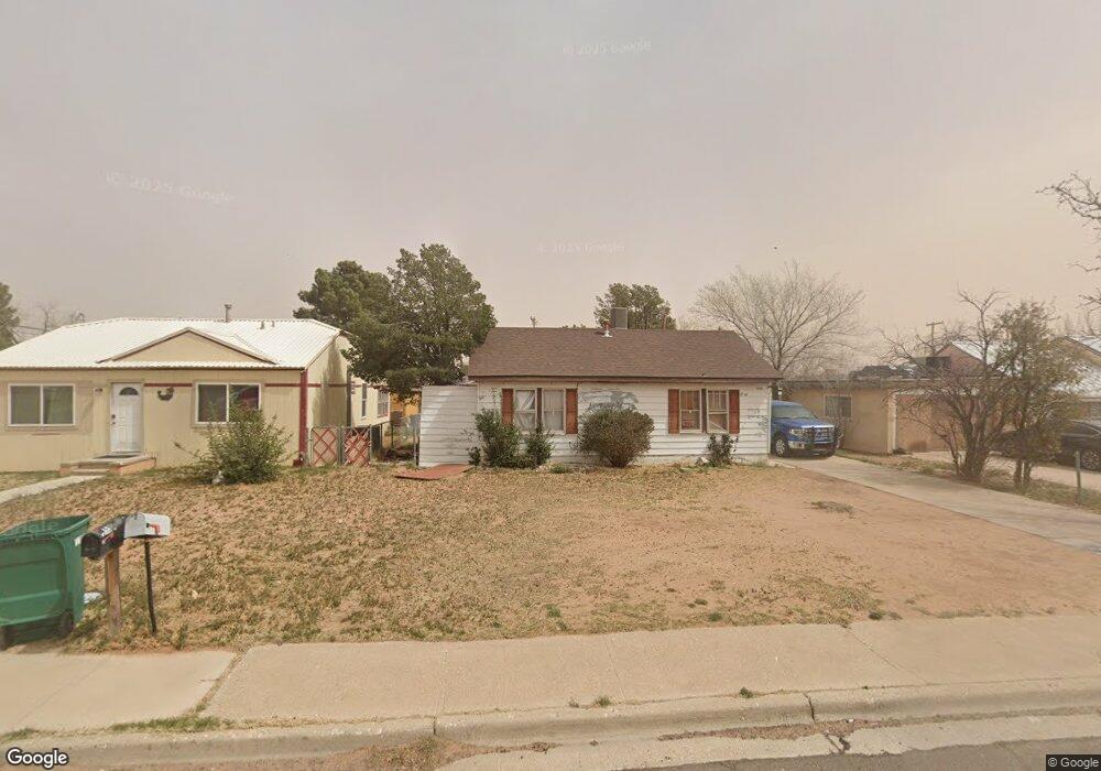 916 N Fowler St, Hobbs, NM 88240 - photo 1
