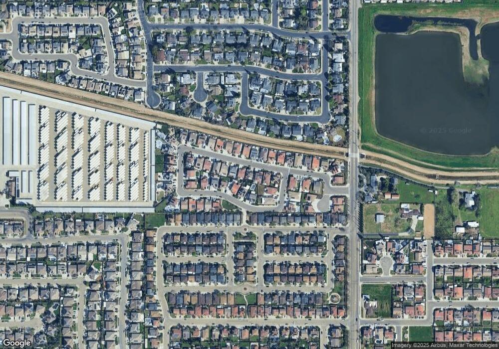 7425 E Flint Way, Fresno, CA 93737 - photo 1