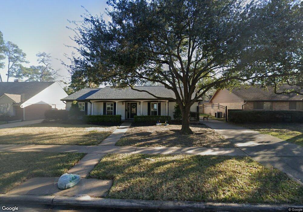 1027 Cheshire Ln, Houston, TX 77018 - photo 1