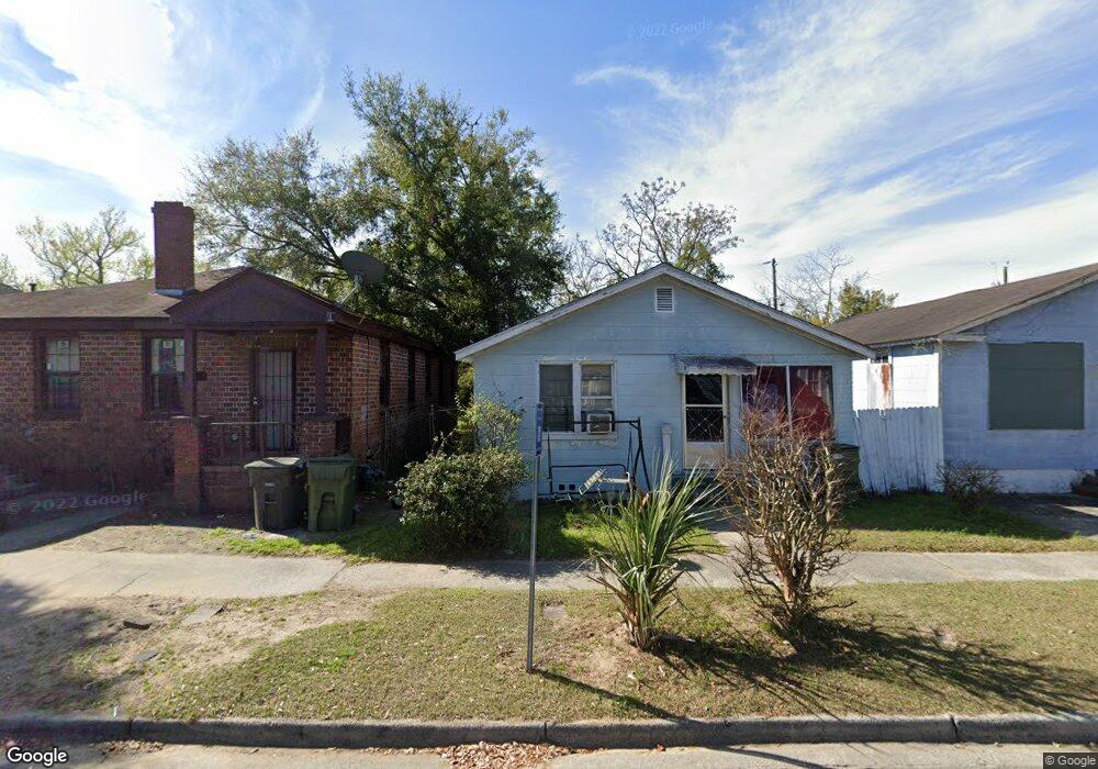 611 W 41st St, Savannah, GA 31415 - photo 1
