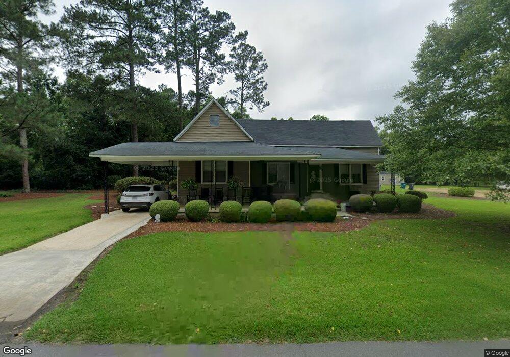 413 N Broad St, Doerun, GA 31744 - photo 1