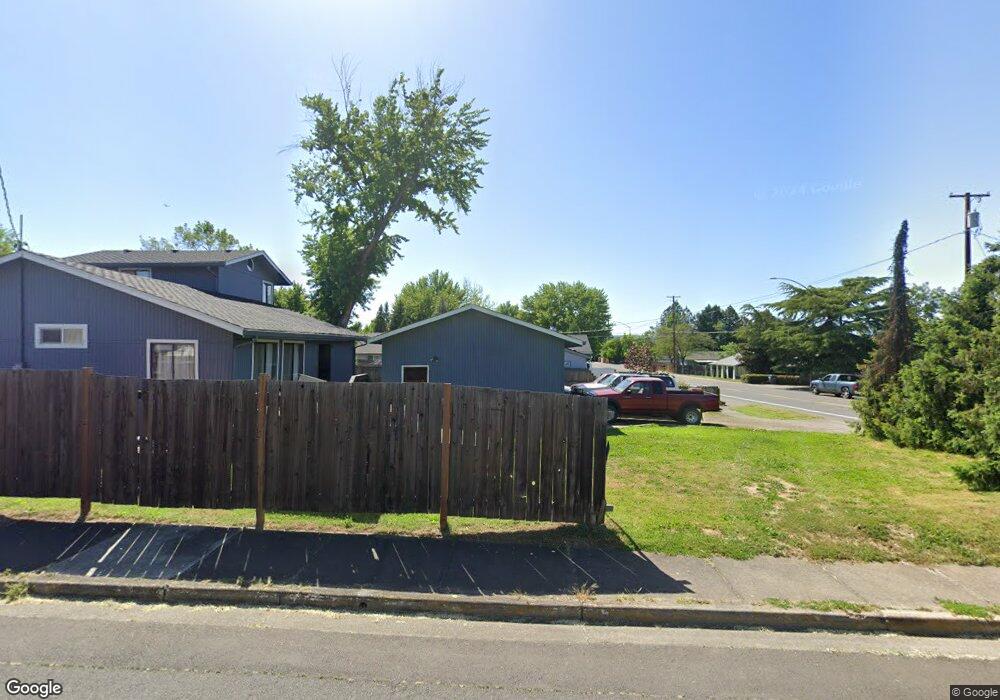 2984 E McAndrews Rd, Medford, OR 97504 - photo 1