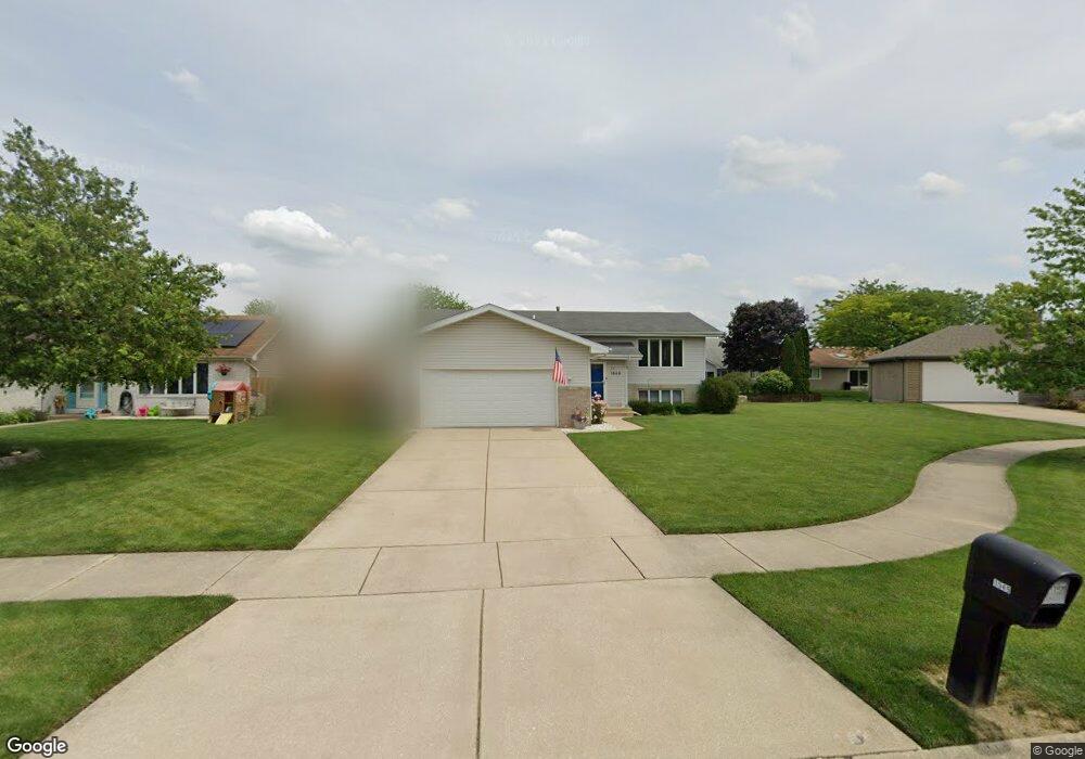 1549 Capri Ln, Dyer, IN 46311 - photo 1